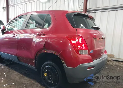 2015 Chevrolet Trax 1Ls z USA, uszkodzony, nr VIN KL7CJPSB6FB224465